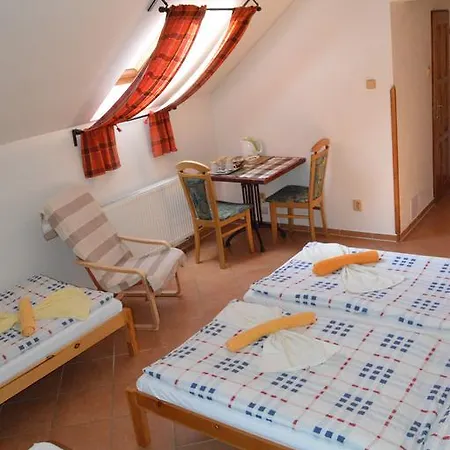 Gasthof Restaurace A U Lva 3*