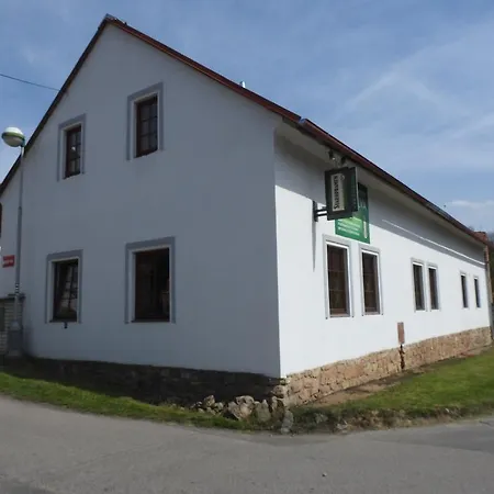 Restaurace A U Lva Penzion Karlštejn