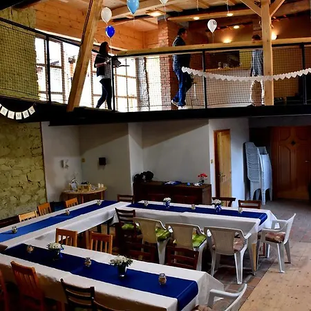 Restaurace A U Lva 3*