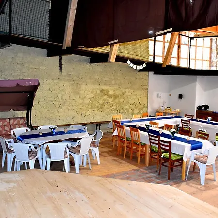 Restaurace A U Lva Gasthof