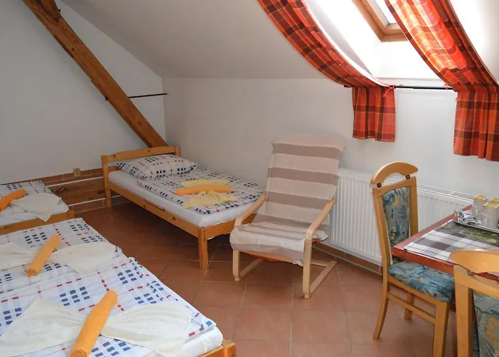 Penzion Restaurace A U Lva Karlštejn